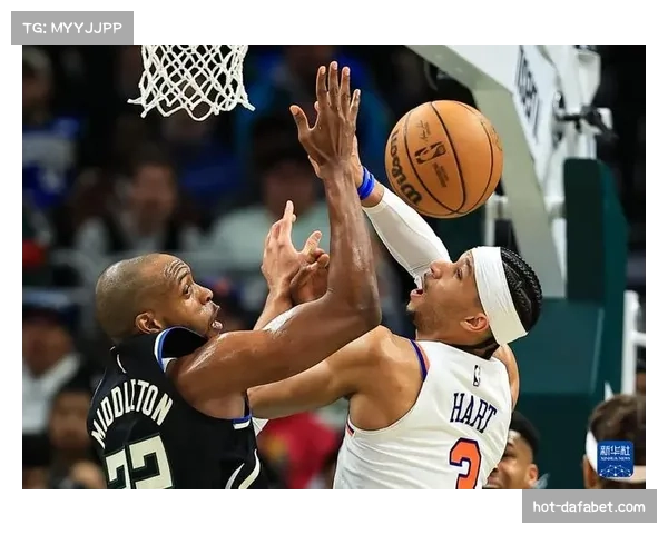 NBA杯东部C组热火领跑 尼克斯雄鹿直接对话争夺出线资格